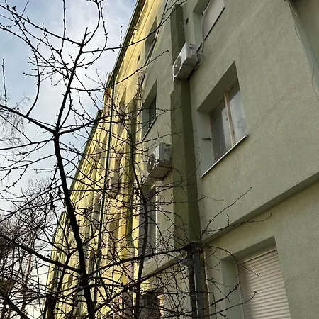 Sara Apartment *